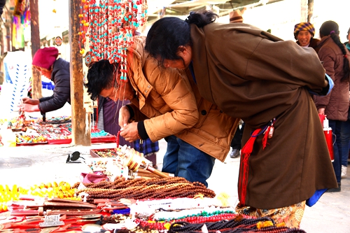 去拜訪那個優雅的後藏第一寺院 : 拉薩－西藏第二大城日喀則